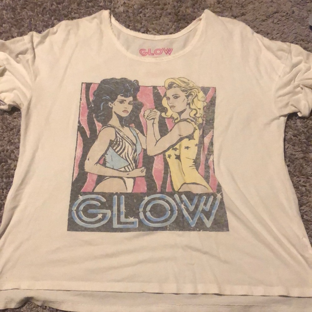 Netflix Tv show Glow womens Tshirt. White with fun comic print. Size medium
